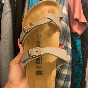 Green Birkenstock’s size 38!! (worn ONCE)